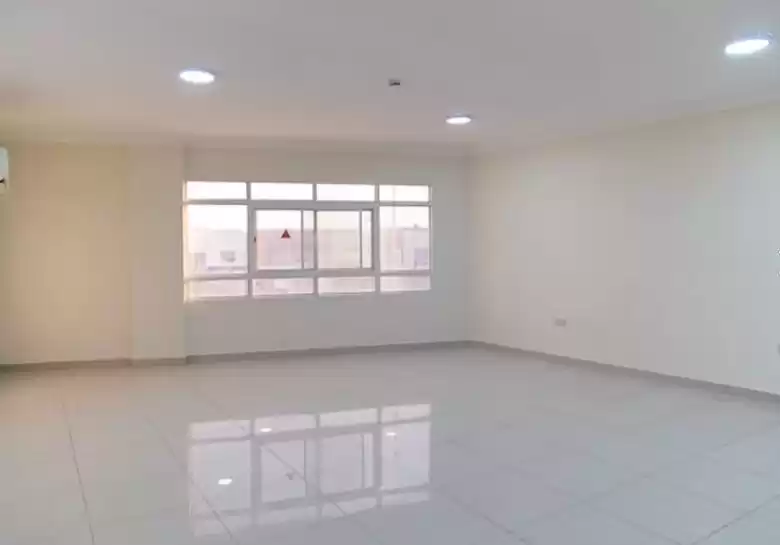 Commercial Ready Property U/F Office  for rent in Al Sadd , Doha #8857 - 1  image 